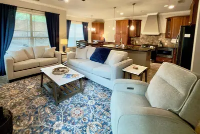 Image de Dallas Stadium for World Cup 26– Your 3 bedroom 2. 5 bath near all the action