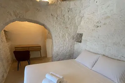 Image de Trullo Eteria | Swimming pool, privacy, and olive trees just 2 km from the center of Alberobello
