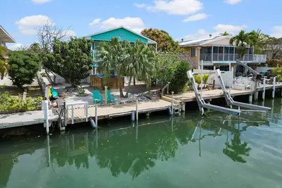 Image de Yellowtail Retreat | Canal Front 3br w/ Dockage, Swim Spa & Gulf Access | Dog-Friendly