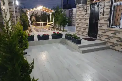 Image de 2-bedroom house in fabulous Baku with cool Ac