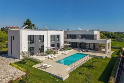Image de Villa Our Dream / Two-Bedroom Apartment Iii