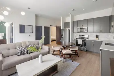 Image de Landing | Spectacular 2bd, Pool, Courtyard