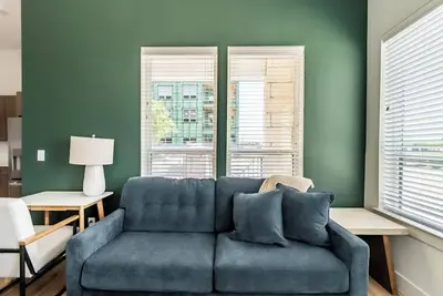 Image de Landing | Incredible 2bd, Rooftop Lounge, Gym
