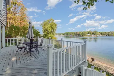 Image de Lakefront, Private Beach on stunning Budd Lake, Kayaks, Fire Pit & sunrises!