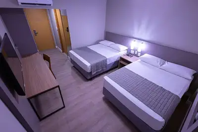 Image de 2 Stylish Accommodations near Norte Shopping - 3. 9 Mi | Pet-Friendly!