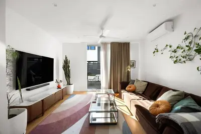 Image de 3br Townhouse with Private Terrace & Double Garage