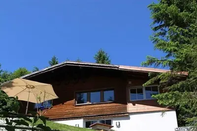 Image de Maison de vacances à Reutte avec piscine