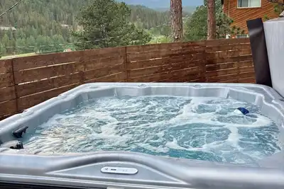 Image de Timberline Perch- Hot Tub, Game Room & Views
