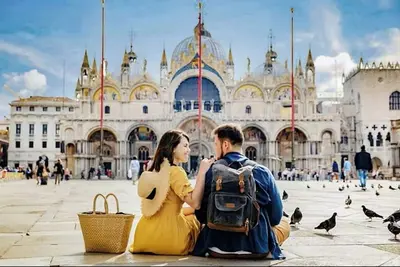 Image de Historic Luxury Palazzo with Private Garden & Canal Access Near St Mark's Square
