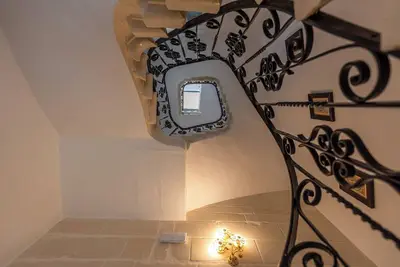 Image de Regina Suite: 2-bed, 2 en-suite apartment in Valletta with Ac and comfort