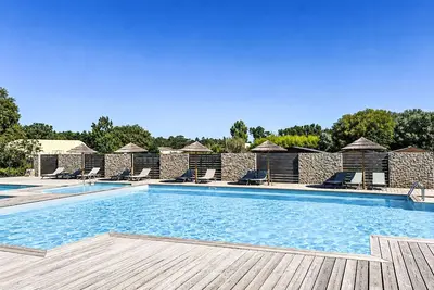 Image de Hameau de Saint Cyprien by Interhome