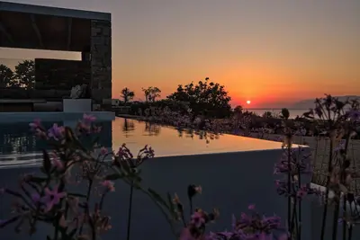 Image de Stunning villa with pool, terrace and sunset view for 10 people in Ambelas