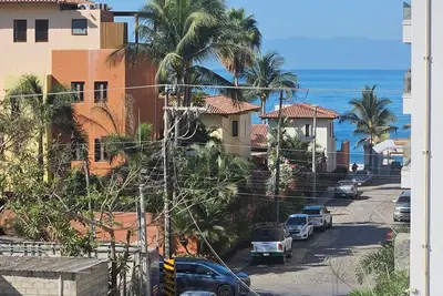 Image de Cozy 2-bedroom condo in perfect Bucerías with Ac, private rooftop bar area