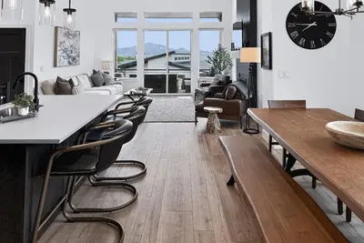 Image de Luxury Powder Mountain & Pineview Lake Home