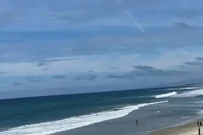 Image de Walk to the Beach. . .