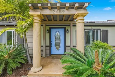 Image de Walk to the Beach Light and Bright 1-bedroom cottage in Carlsbad let's getaway