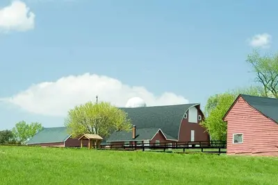Image de 1856 Manor Vacation Rental on Huge Horse and Cattle Farm near Charlottesville, Virginia