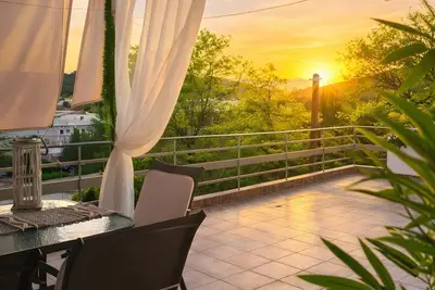 Image de Appartement de vacances « Domenica » avec vue sur la montagne, Wi-Fi et climatisation