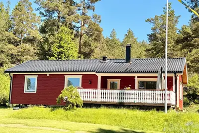 Image de A cozy vacation home surrounded by nature, with top-notch amenities!