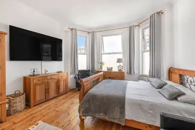 Image de Lovely spacious, quiet ground floor apartment
