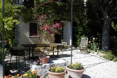 Image de tonnelle la biscaronne