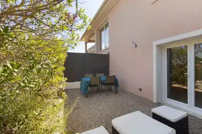 Image de Studio « Villa Laurent » avec jardin privé et Wi-Fi