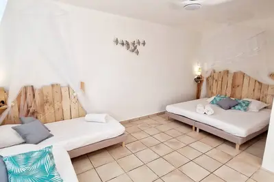 Image de La Kaz Nature — Cottage 4 personnes, clim + piscine, Sainte-Anne