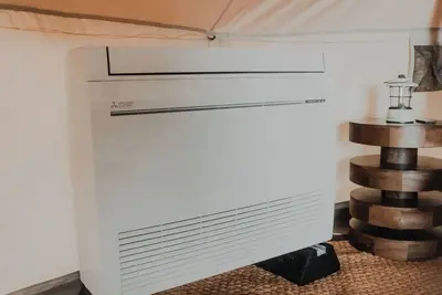 Image de Beaver Lake Glamping Tent Getaway – Queen Bed, Nespresso & Ac