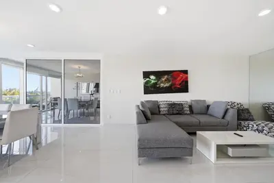 Image de Luxury Beachfront Apartment 3 Bedrooms, Spectacular Viewx