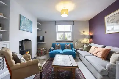 Image de Charming 3-Bedroom-Maison-Salle de bain privée