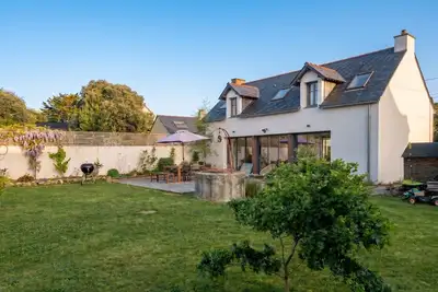 Image de Maison de charme – Grand jardin – Idéale famille