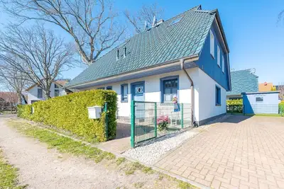 Image de Bullerbü - Welcome to Bullerbü! This space can accommodate up to 6 people.