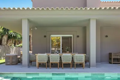 Villa Sandline | Beachside - Pool - Cinema