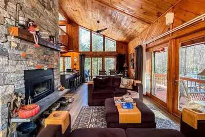 Image de Spectacular Cabin with Retro Games and Awesome Sights in Madison, New Hampshire