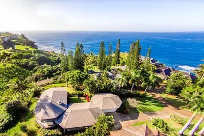 Image de Spacious Cliffside Villa with Breathtakingly Gorgeous Ocean Views and Beach Access in Princeville, Hawaii