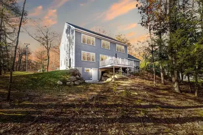 Image de Impressive Cottage Nestled Amidst Trees with Gorgeous Vistas in North Conway, New Hampshire