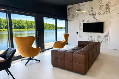 Image de Maison de bateau Dziwnów avec jacuzzi