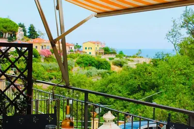 Image de Relax ad Alassio | Terrazza e Posto Auto