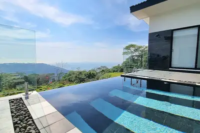 Image de U House - Ocean View 5br•5. 5ba Sleeps 10