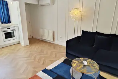 Image de Quiet, stylish apartment with a terrace in the city center