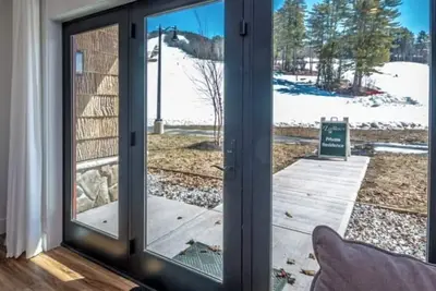 Image de Beautiful Ski-In/Ski-Out Condo at the base of Cranmore Mountain