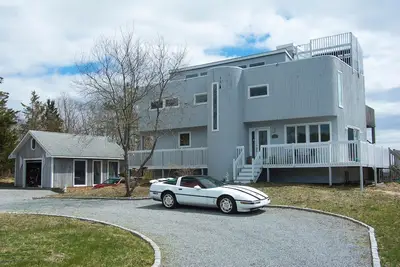 Image de Charming 5-bedroom house in Southampton, Heated pool and hot tub, outdoor bar