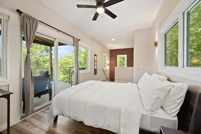 Image de Jacuzzi! Sunset Views! Peaceful! 2bed/2bath - New Listing!