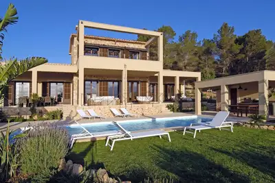 Image de Lovely home in Felanitx with private swimming pool, can be inside or outside