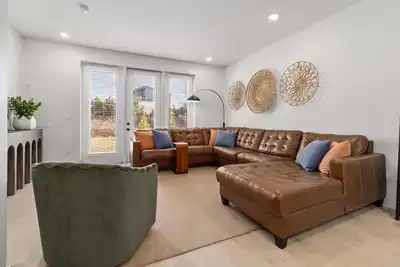 Image de Lookout Living 1405–Downtown Access–Sleeps 8