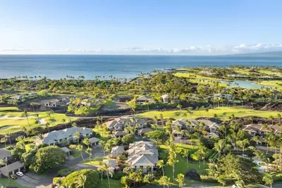 Image de Private Mauna Lani Golf Villa Beach Club Access, Bikes, Pool & Lanai Bbq