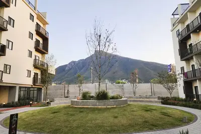 Image de Resort Condo Near the World Cup Stadium | Pool, Bbq, and Balcony