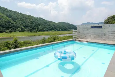 Image de Hongcheon Around River Poolvilla Pension