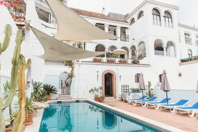 Image de Finca Gaucin - Dix-sept Chambres Villa, Couchages 34
