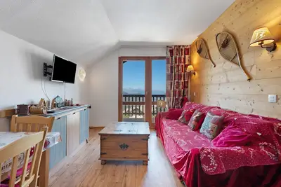 Image de Appartement « Valmeinier Le Miras » avec vue montagne, terrasse privée et Wi-Fi
